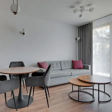 Lion Apartments - Młoda Polska Nowe Apartamenty z parkingiem-2